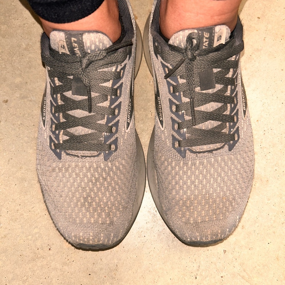 Gray Brooks Athletic Running Shoes
